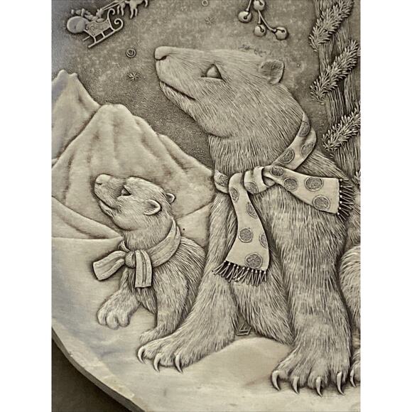 VTG Wendell August 1998 Forge Plate 75th Anniversary North Pole Christmas Polar - Picture 3 of 7